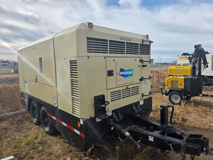 Used Doosan HP915WCU-T4F Air Compressor
