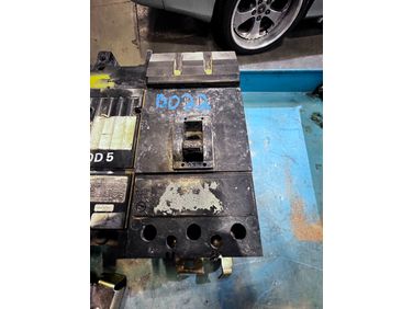 Square D 150A Electrical Breaker