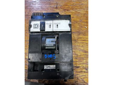 Square D 700A Electrical Breaker