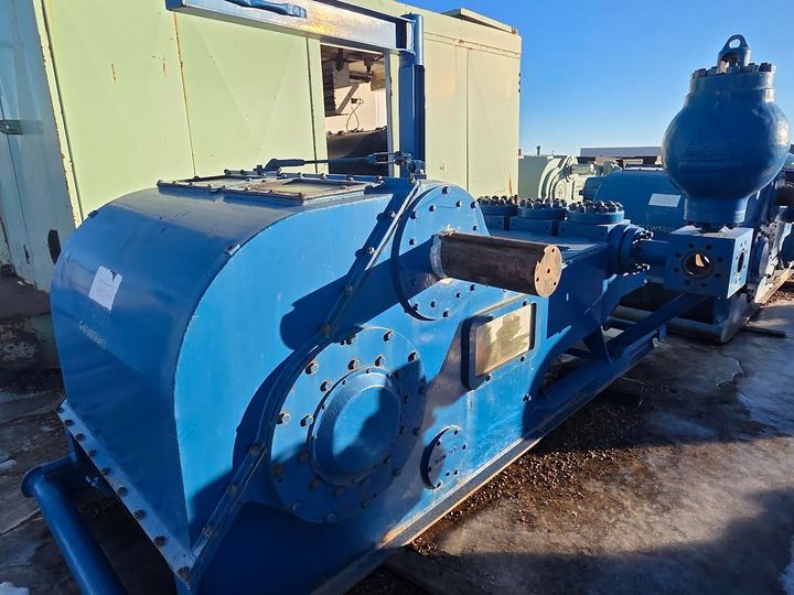NATIONAL 8P80 TRIPLEX MUD PUMP