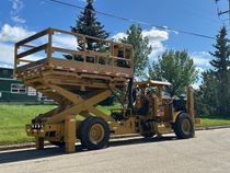 Refurbished MacLean Engineering SL3 Scissor Lift