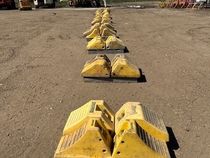 WHEEL CHOCKS-LARGE